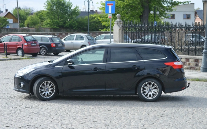 Ford Focus cena 27800 przebieg: 282100, rok produkcji 2011 z Wąchock małe 562